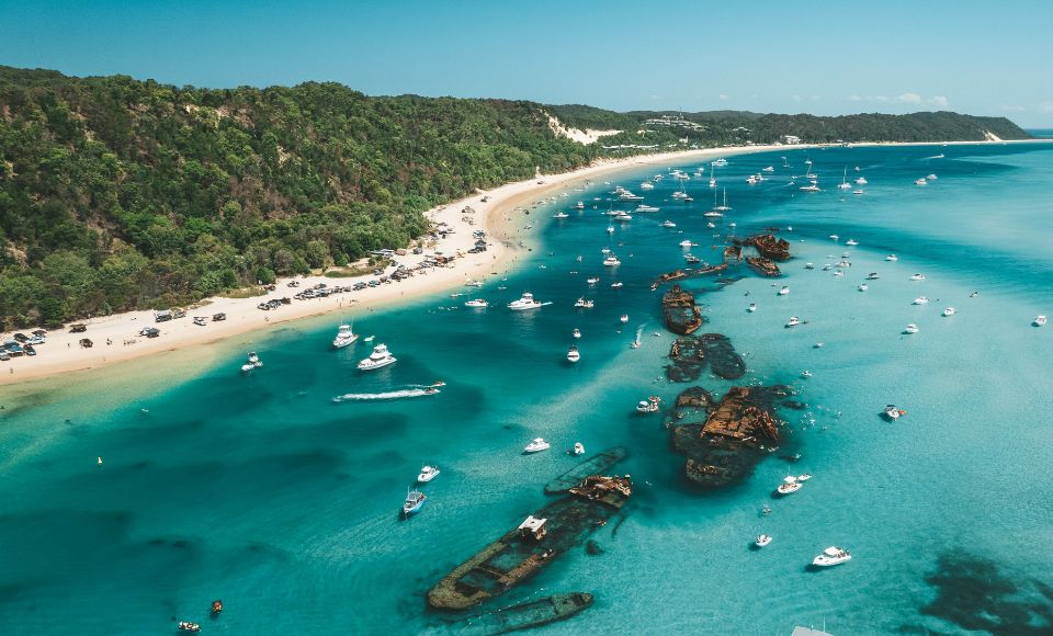 Moreton Island 960 x 580 px.jpg