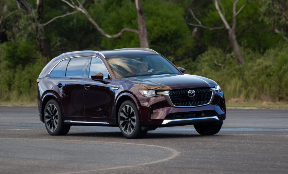 FIRST-EVER MAZDA CX-90: What the press have to say