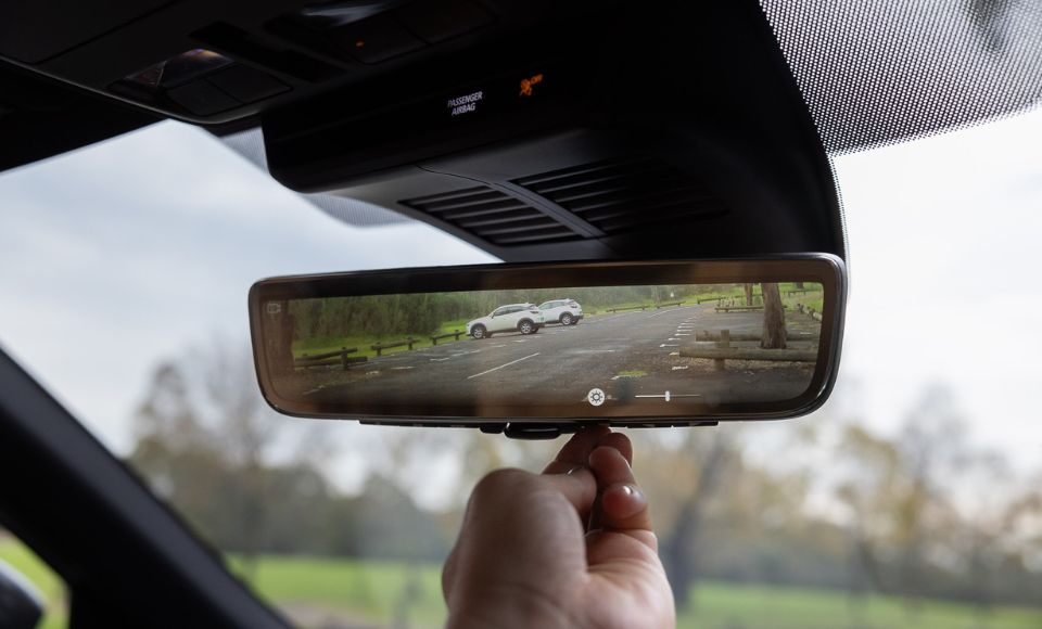 Image - Digital Rearview Mirror 960x580.jpg