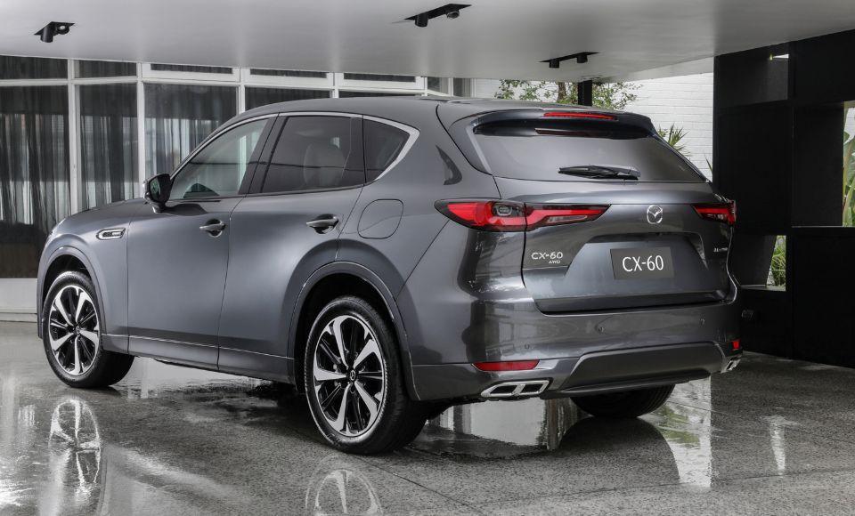 CX-60 rear 960 x 580.jpg